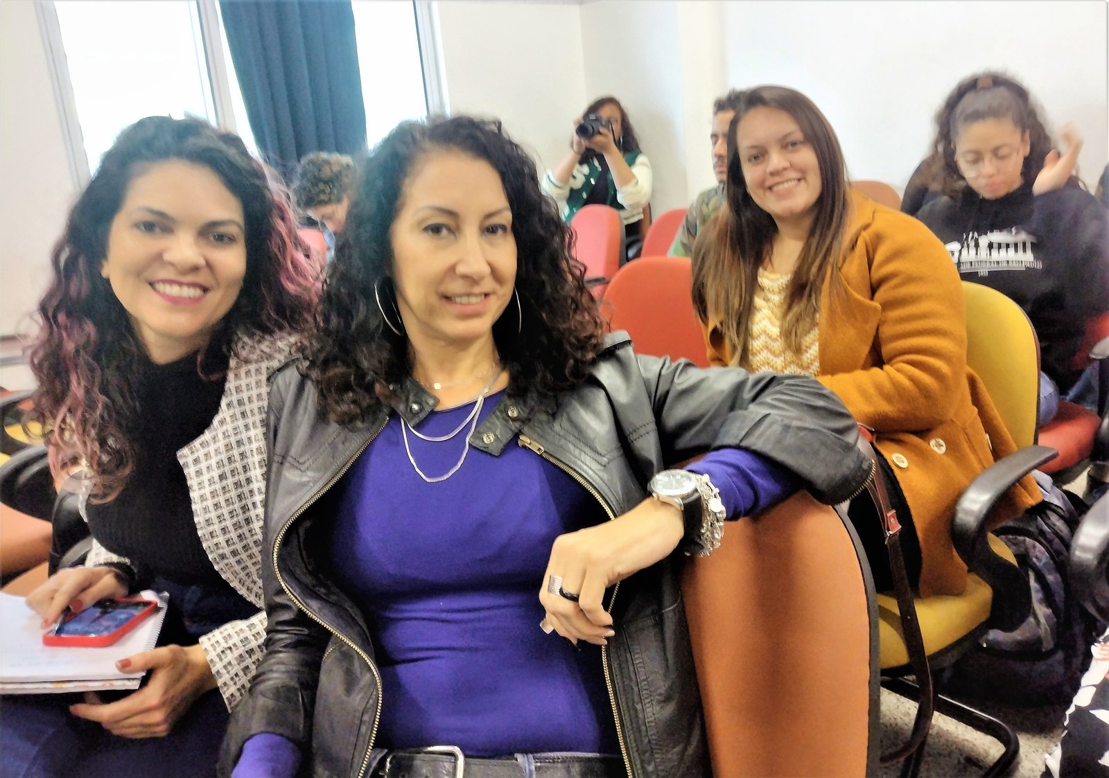 PROFESSORAS GRAZIELLE NAZARIO, ROSANGELA ALMEIDA E LILIAN DIAS