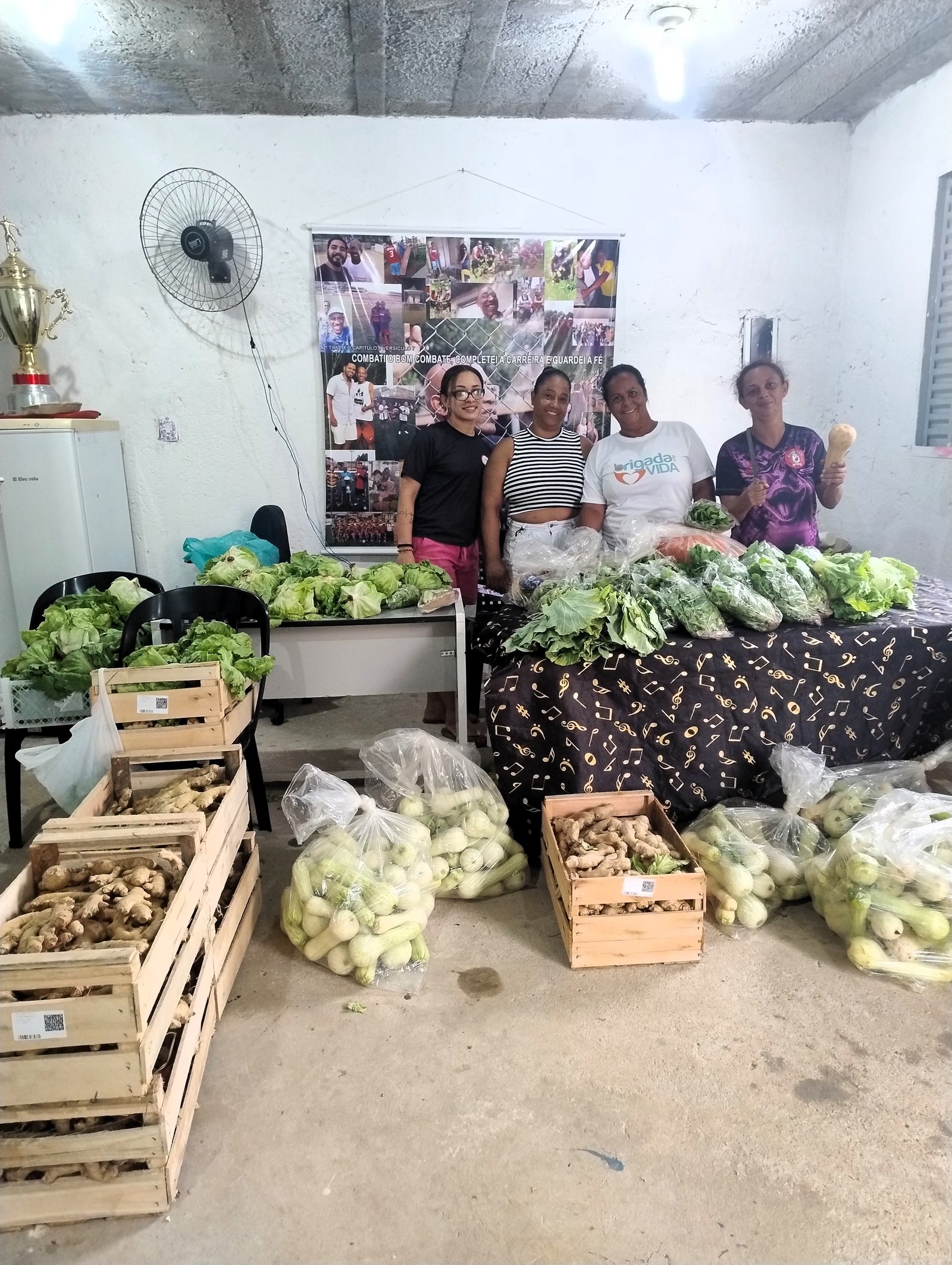 Camila, Andreia, Cida e Luciana Voluntárias da Brigadas Pela Vida e Associação Comunidade Progresso - parceiras da Bolsa de Alimentos CEAGESP